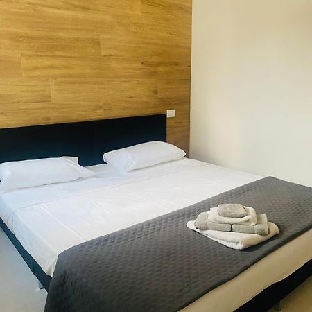 شقة Residenza Piazzetta San Michele-Loft أريتسو المظهر الخارجي الصورة